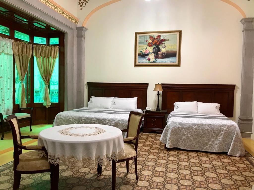 Hotel Casona Misiones Керетаро Экстерьер фото