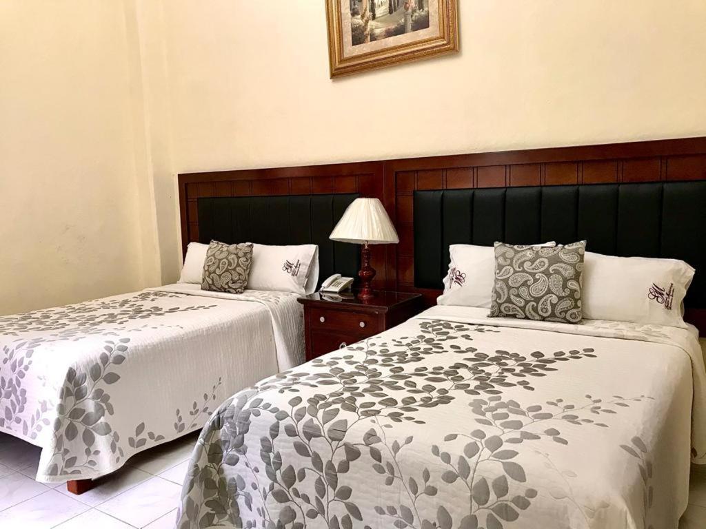 Hotel Casona Misiones Керетаро Экстерьер фото