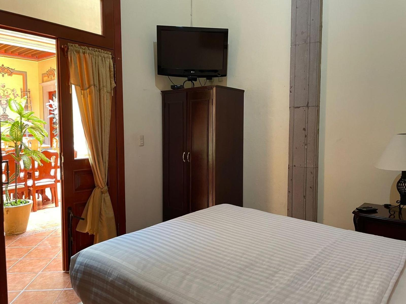 Hotel Casona Misiones Керетаро Экстерьер фото