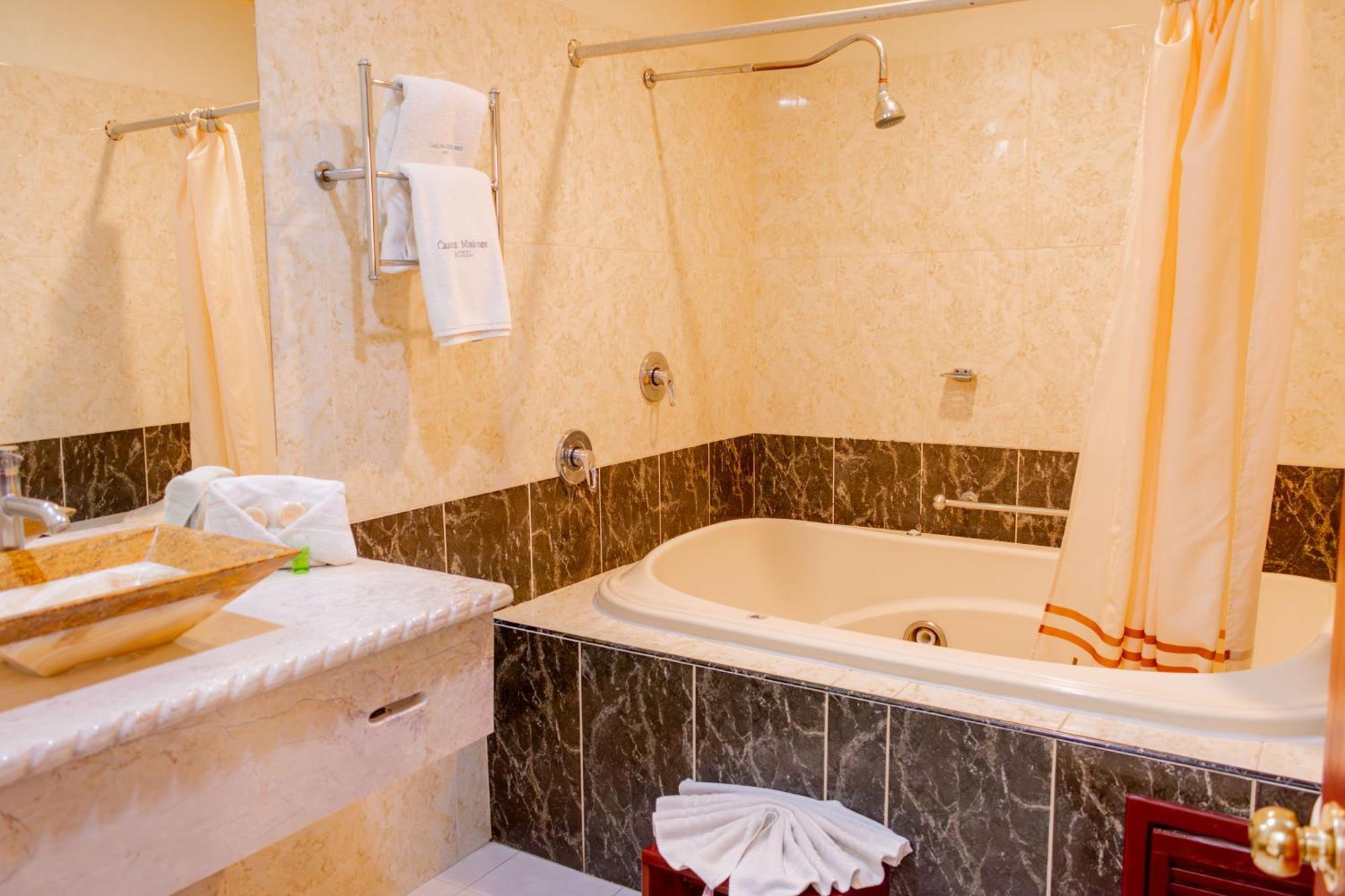 Hotel Casona Misiones Керетаро Экстерьер фото